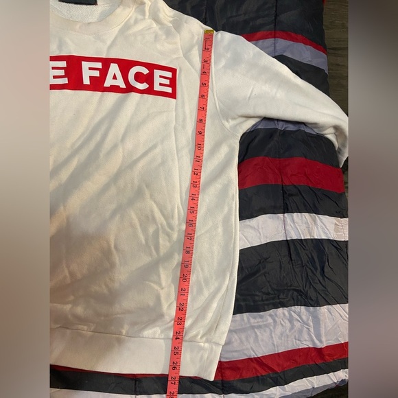 Gucci x The Face Cream Sweatshirt – Size M - Picture 9 of 11